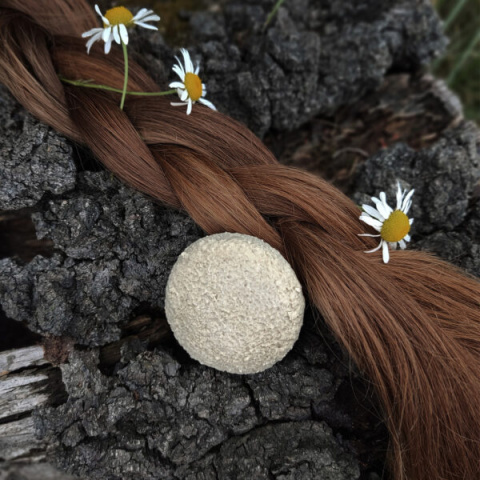 Szampon w Kostce – Biały z Rumiankiem na podrażnioną skórę głowy